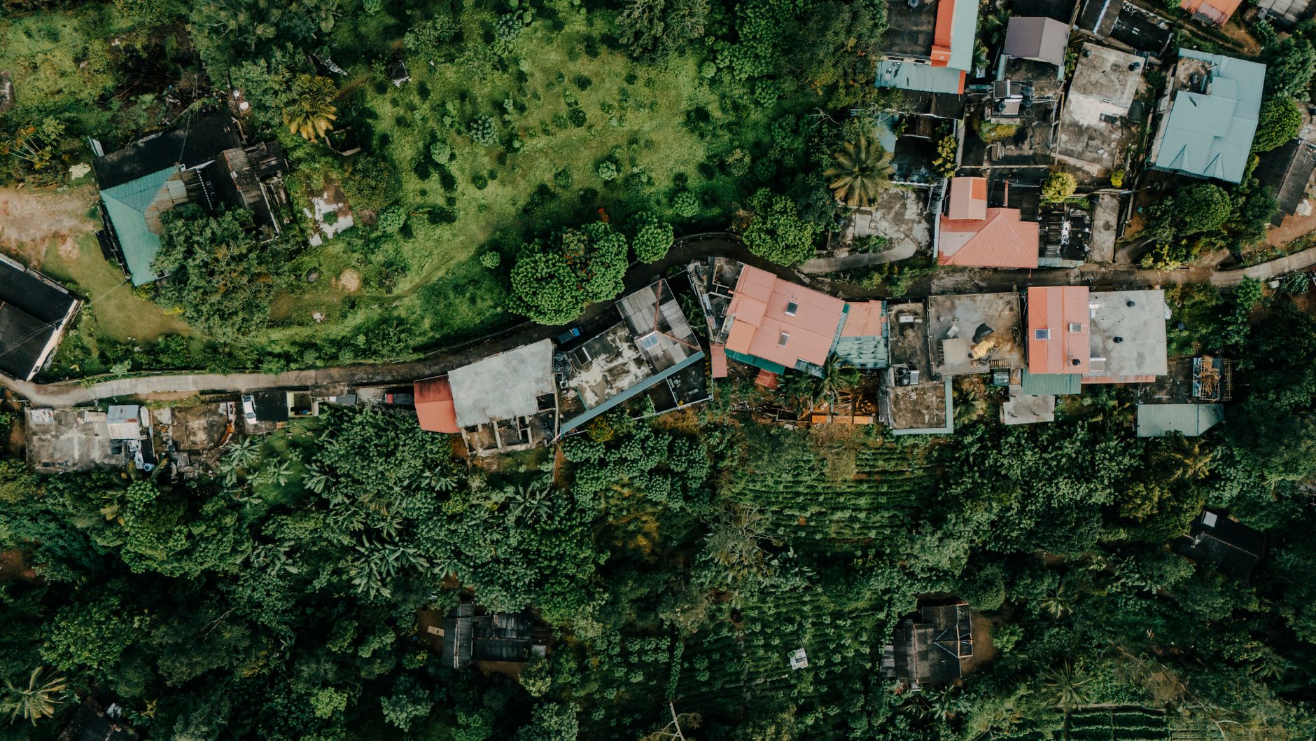 Jobber vs Housecall Pro vs Joist for Landscaping: Equipment Tracking, Seasonal Scheduling, and Recurring Billing in 2026